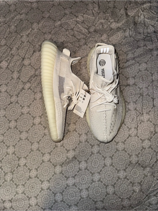 Yeezy Other - Yeezy Boost 350 V2 Off-White / Cream Sneakers